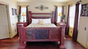 5 bedrooms, WiFi, bed sheets