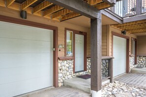 Exterior detail - ★ Stay Downtown in Style | Mtn Modern Townhome | Private Hot Tub & Heated Garage (Winter Park)