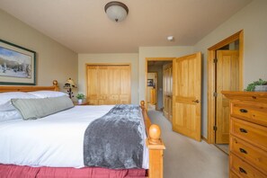 3 Schlafzimmer, Bügeleisen/Bügelbrett, kostenloses WLAN, Bettwäsche