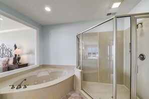 Badewanne, Whirlpool, Handtücher