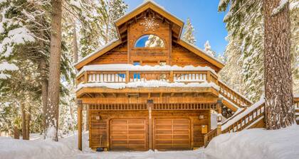 Yksityinen peli alueella, lähellä rinteitä, paikan päällä golf & jaettu ryhmiin ja kylpytynnyrit!