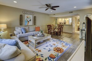 Smart TV, DVD player