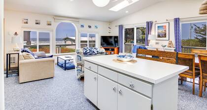 Seahawk Nest - Ocean View Home with Wheelchair Accessibility