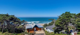 Romantic Ocean View Suite with Easy Beach Access, Dog-Friendly