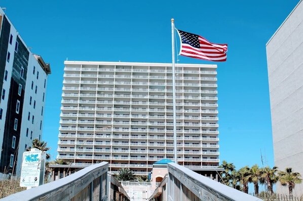 Exterior - Crystal Tower 704 (Gulf Shores)