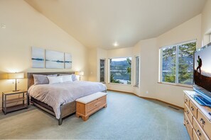 5 slaapkamers, een strijkplank/strijkijzer, gratis wifi, beddengoed