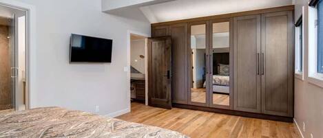 4 habitaciones, tabla de planchar con plancha y wifi gratis