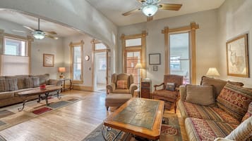 TV, fireplace, DVD player, stereo
