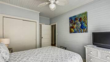 6 habitaciones, tabla de planchar con plancha y wifi gratis