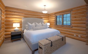 3 habitaciones, tabla de planchar con plancha y cuna de viaje