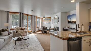 TV, pendiangan, stereo