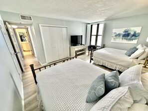 3 bedrooms, desk, iron/ironing board, free WiFi