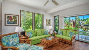 TV, DVD player, stereo - Kahala 514 Poipu Tropical By Suite Paradise (Koloa)
