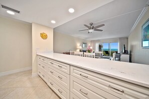 Interior - South Seas Beach Villa 2424 -Captiva Island gulf front beach vacation rental (Captiva)