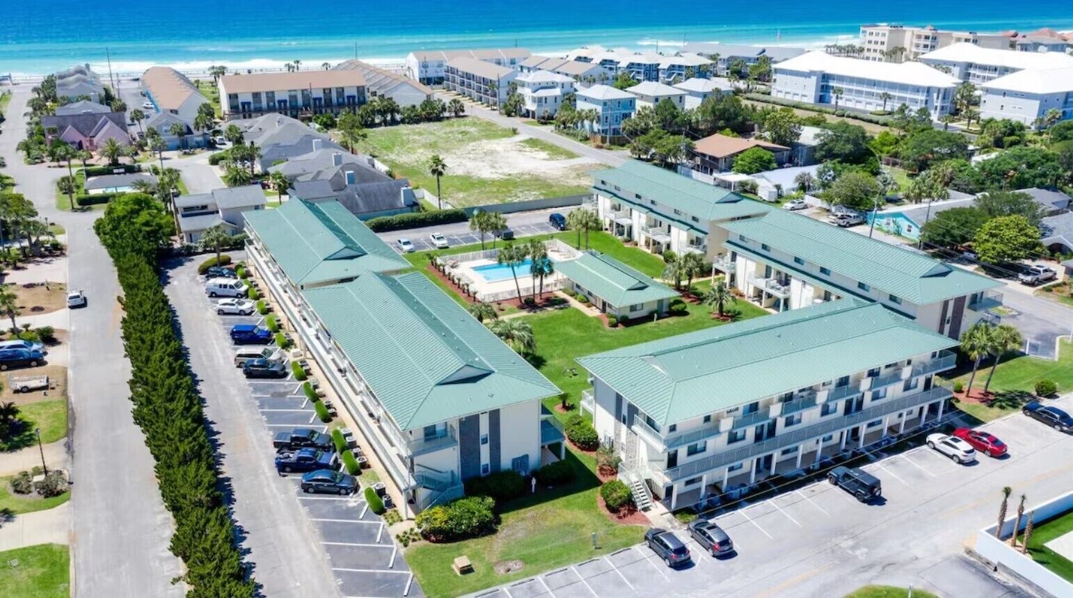 Walk to the Beach! Sandprints B1