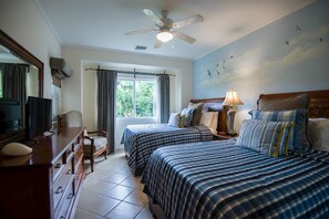 3 dormitoris, planxa i posts de planxar, Internet i roba de llit 