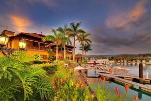 Marina - Luxury Family Condo, access to Amenities, Beach club + Concierge Service (Herradura)