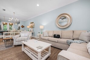 Een smart-tv, een dvd-speler en een muziekbibliotheek