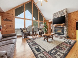 TV, fireplace, DVD player - Sun-Sational View: Your Bright and Beautiful Smoky Mountain Escape! (SEVIERVILLE)