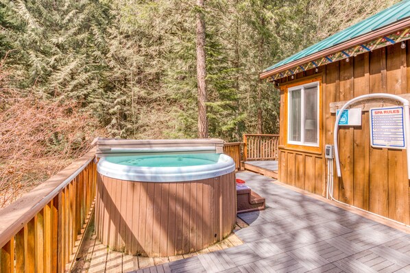 مغطس سبا خارجي