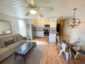 Smart TV, DVD player