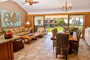 Smart TV, DVD player, books - Ma'alaea Surf, Unit G10, 2BR Beachfront Condo, AC, Wi-Fi, Pool, TV, Kitchen (Kihei)