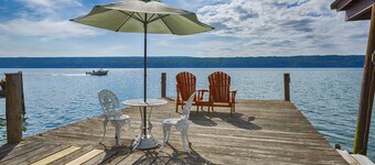 Below the Vineyard: Ideal Lakeside Retreat!