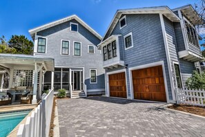 Exterior - Great for Large Groups. 1 Minute to Beach. Private Heated Pool. Carriage House (Watersound)