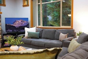 Smart TV, fireplace, offices