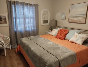 3 makuuhuonetta, silitysrauta/-lauta, internet, vuodevaatteet