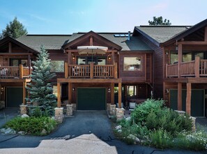 Exterior - ☼ Ski Resort Views From Deck | Slopeside 202 | Private Hot Tub (Winter Park)