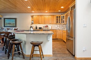 Fridge, microwave, oven, stovetop - ☼ Ski Resort Views From Deck | Slopeside 202 | Private Hot Tub (Winter Park)