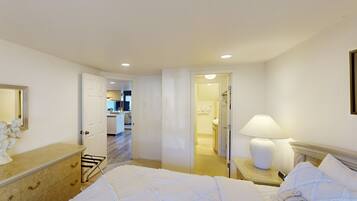 2 bedrooms, iron/ironing board, internet, bed sheets