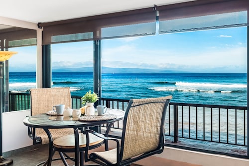 Oceanfront Paradise: Sunsets, whales, and breezes