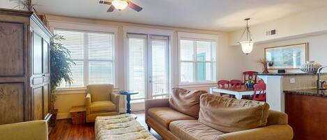 Tv, dvd-afspiller, bordfodbold