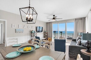 Smart TV, DVD player