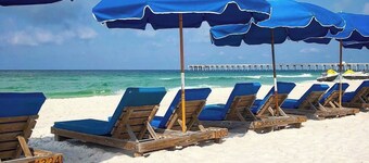 Master Gulf View on 2nd Floor! Free round of Golf & Activities Every Day!