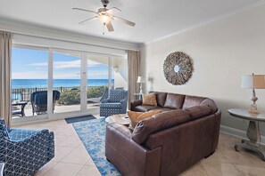 Smart TV, fireplace, DVD player, books