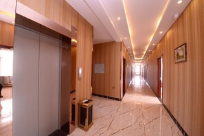 Hallway - Harbin Bincheng Jiahua Hotel (Harbin)