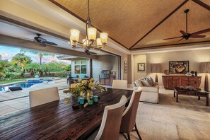 Outdoor dining - KaMilo 321 - Beautiful 3 bedroom with private pool! (Kamuela)