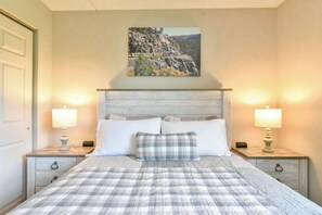 2 bedrooms, internet, bed sheets