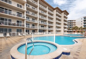 A heated pool - SMP401: Gulf-Front Condo w/ Spectacular Gulf Views! (Fort Walton Beach)