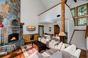 TV, fireplace