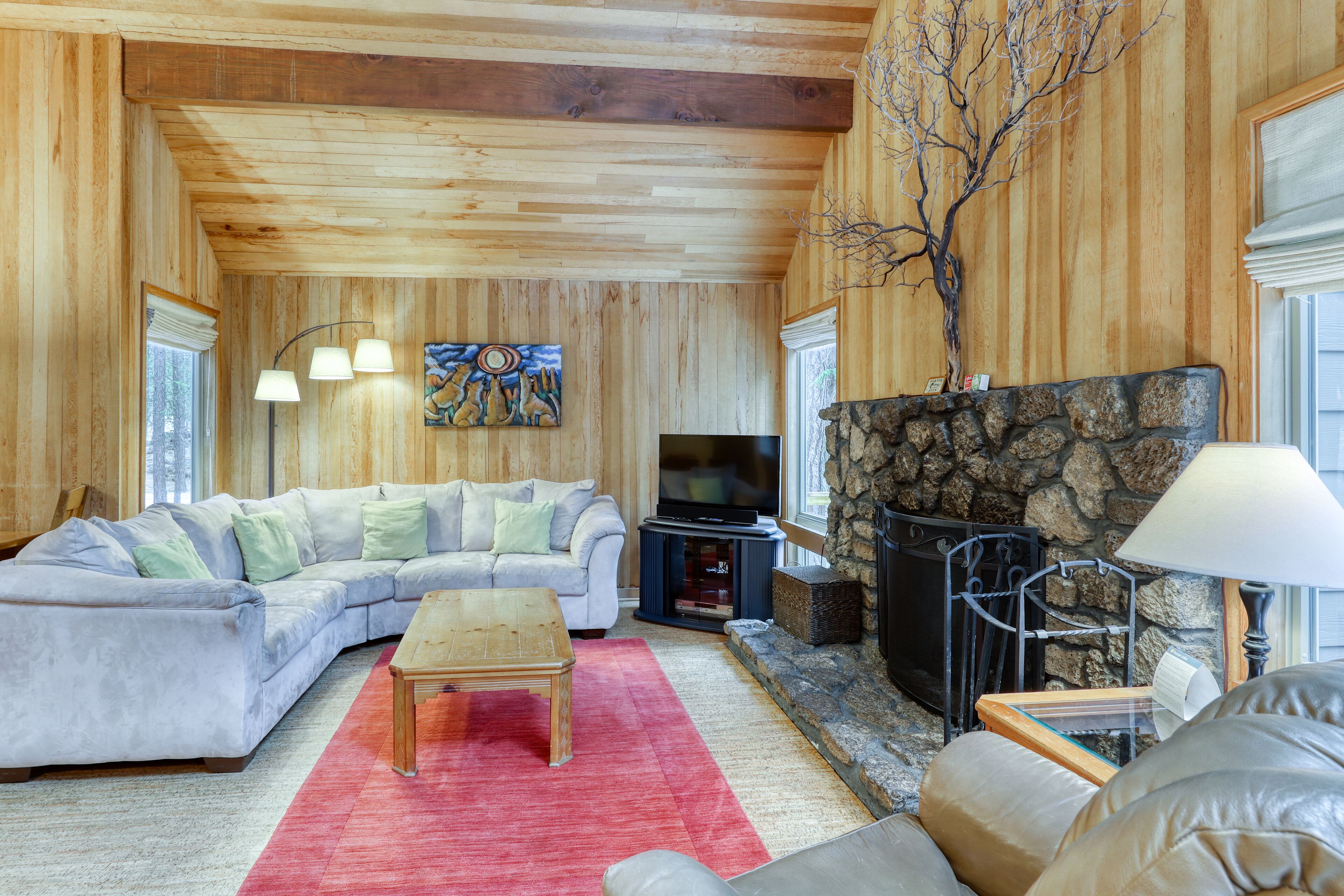 Modern, rustic house with pool, hot tub, sauna, & tennis courts