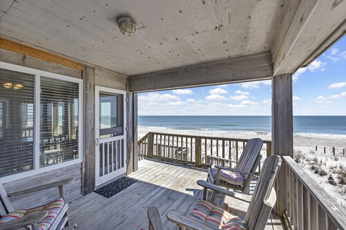 4 makuuhuoneen Oceanfront Pawleysin saaren eteläpäässä