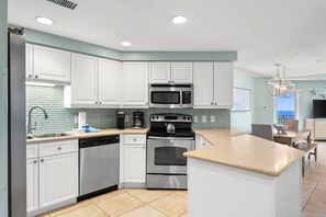 Oven, stovetop, dishwasher, coffee/tea maker