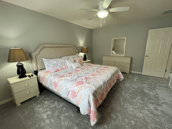 2 habitaciones, tabla de planchar con plancha y wifi gratis 