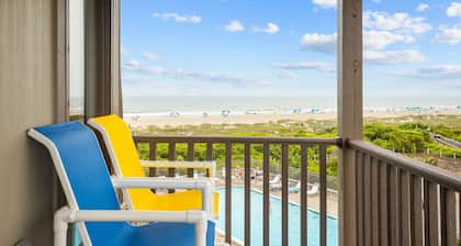 2 BA, 1 puoli BA Oceanfront Condo Atlantic Beach