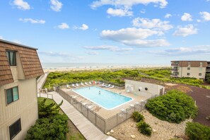 Pool - GORGEOUS OCEAN VIEWS & EASY BEACH OR POOL ACCESS! (Atlantic Beach)