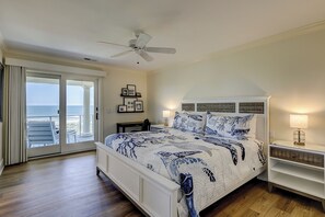 6 bedrooms, desk, iron/ironing board, free WiFi